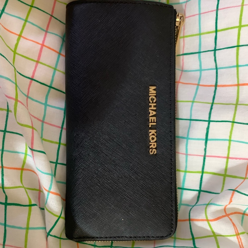 Black Michael Kors Continental Wallet